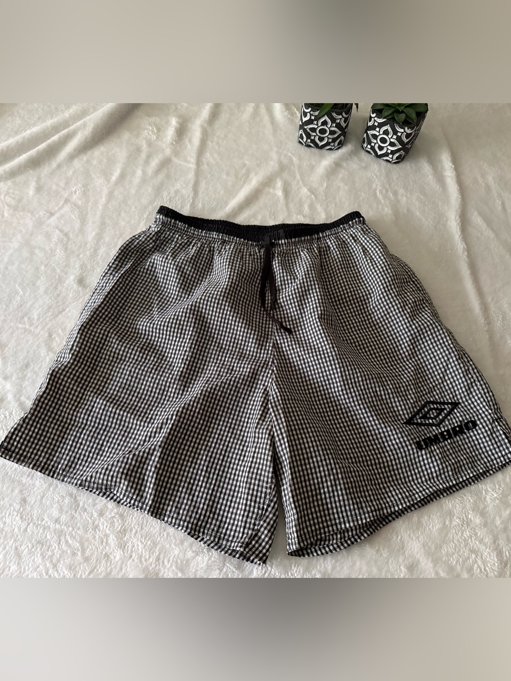 Umbro Vintage Inspired Black White Checkered Soccer Shorts Men’s S Small